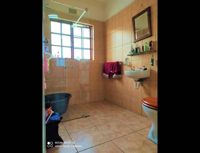 4 BEDROOM HOUSE FOR SALE IN PINELANDS